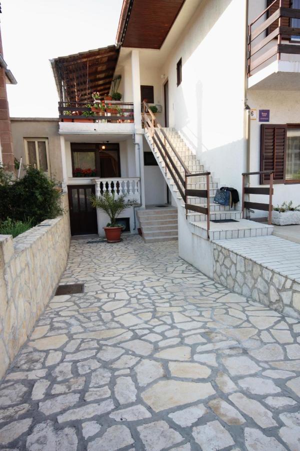 Apartment Vrbnik 5301B Exterior foto